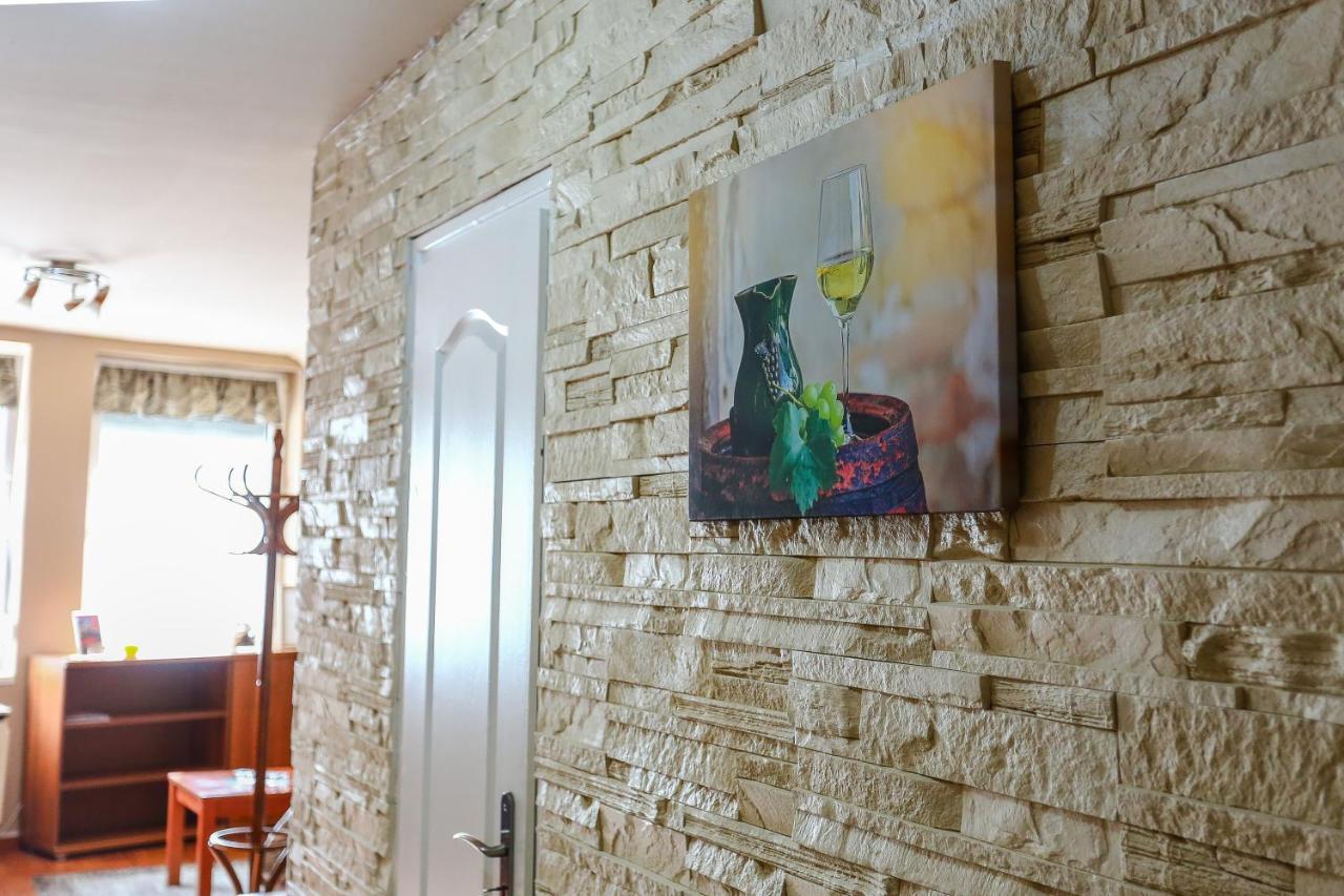 Gardi Apartman Szekszárd Zewnętrze zdjęcie