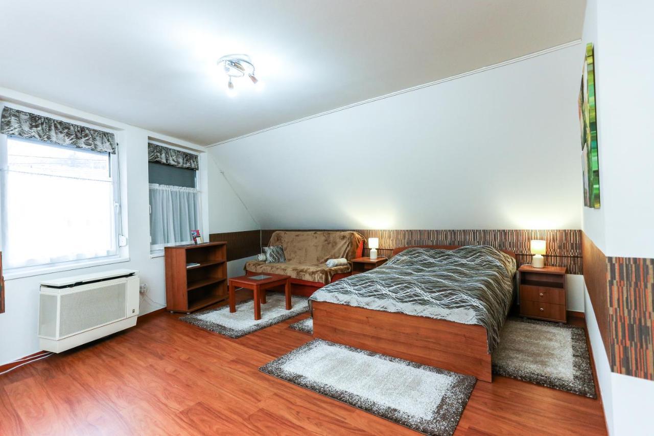 Gardi Apartman Szekszárd Zewnętrze zdjęcie