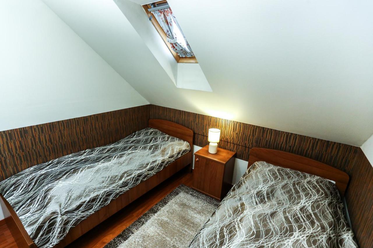 Gardi Apartman Szekszárd Zewnętrze zdjęcie