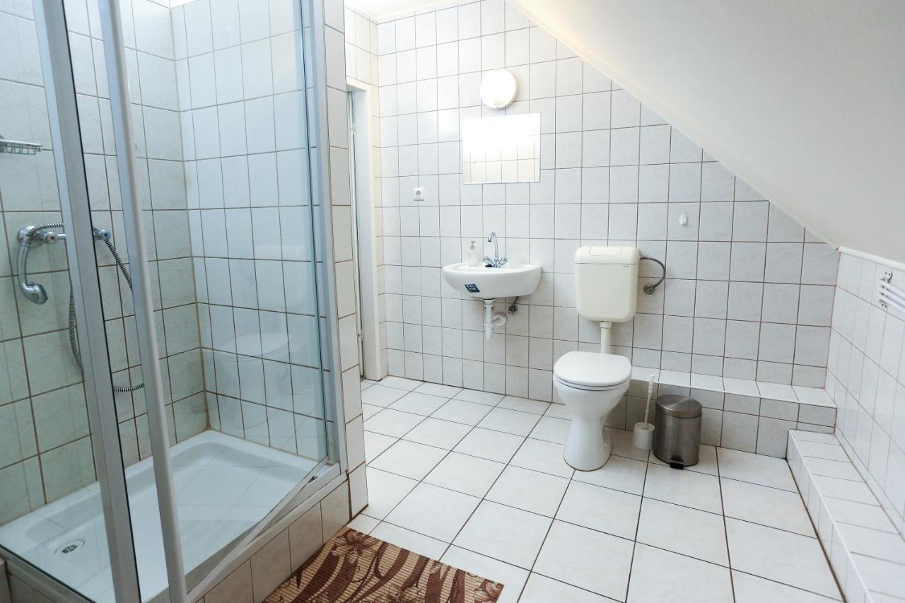 Gardi Apartman Szekszárd Zewnętrze zdjęcie
