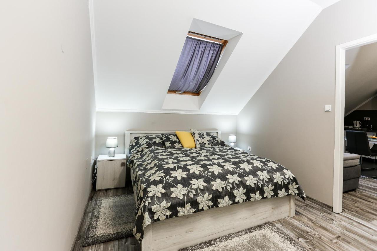 Gardi Apartman Szekszárd Zewnętrze zdjęcie